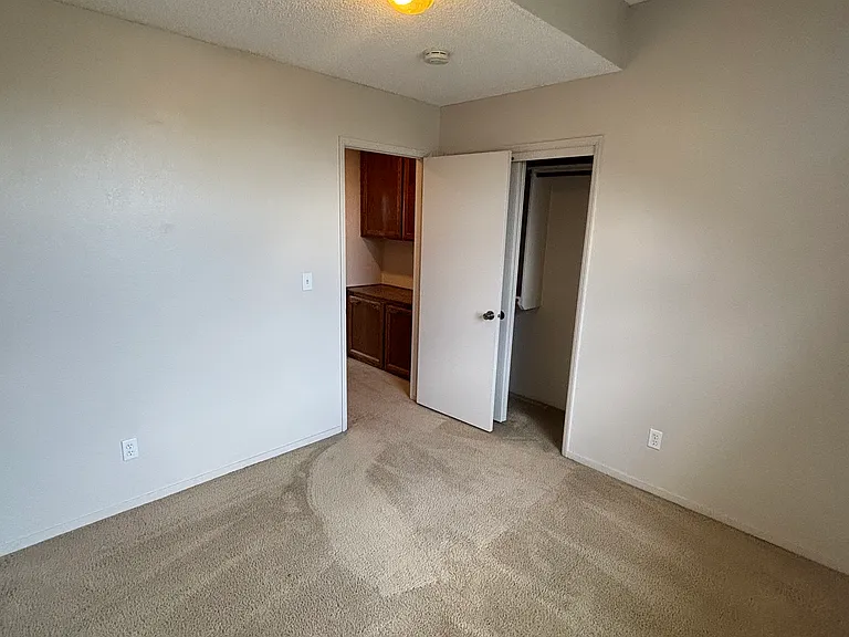4918 W Chestnut Ave — Photo 21