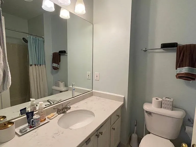 2060 Graybar Ln — Photo 13
