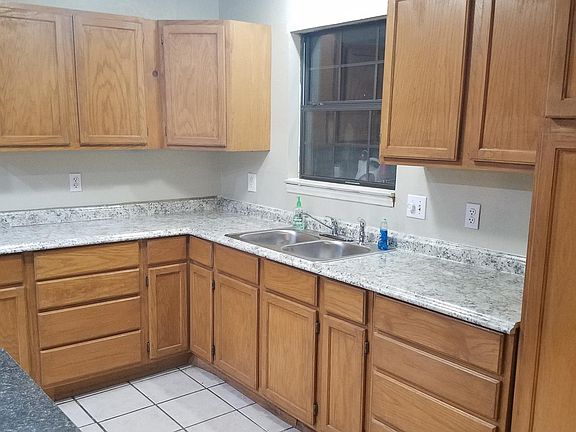 4th image of 5819 Laurel Valley Dr