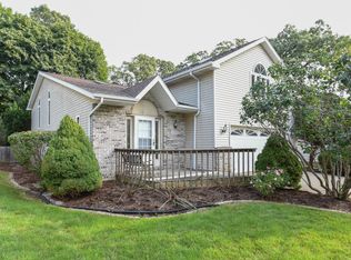 4720 68th St, Kenosha, WI 53142