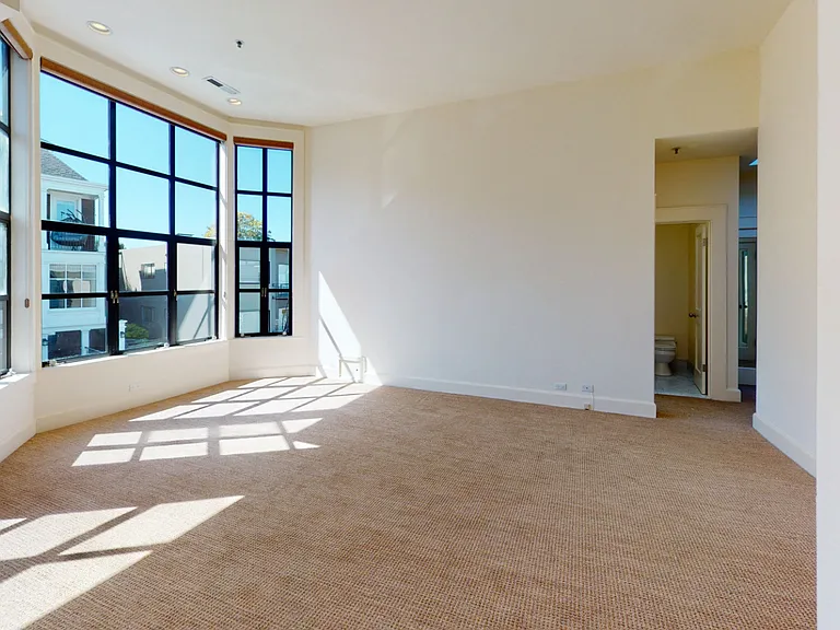 215 Upper Ter — Photo 30
