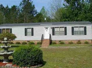 5811 Meadow Prong Rd, Effingham, SC 29541
