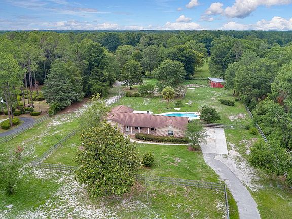 2nd image of 1080 Foxmeadow Trl