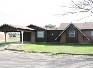 502B Williams St, Grandview, TX 76050