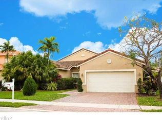 761 SW 190th Ave, Pembroke Pines, FL 33029