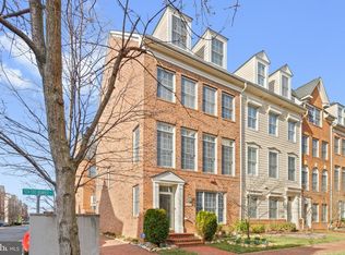 5174 Brawner Pl, Alexandria, VA 22304