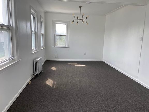 4th image of 34 2nd St Floor 2