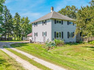 1896 E Main St, Omro, WI 54963