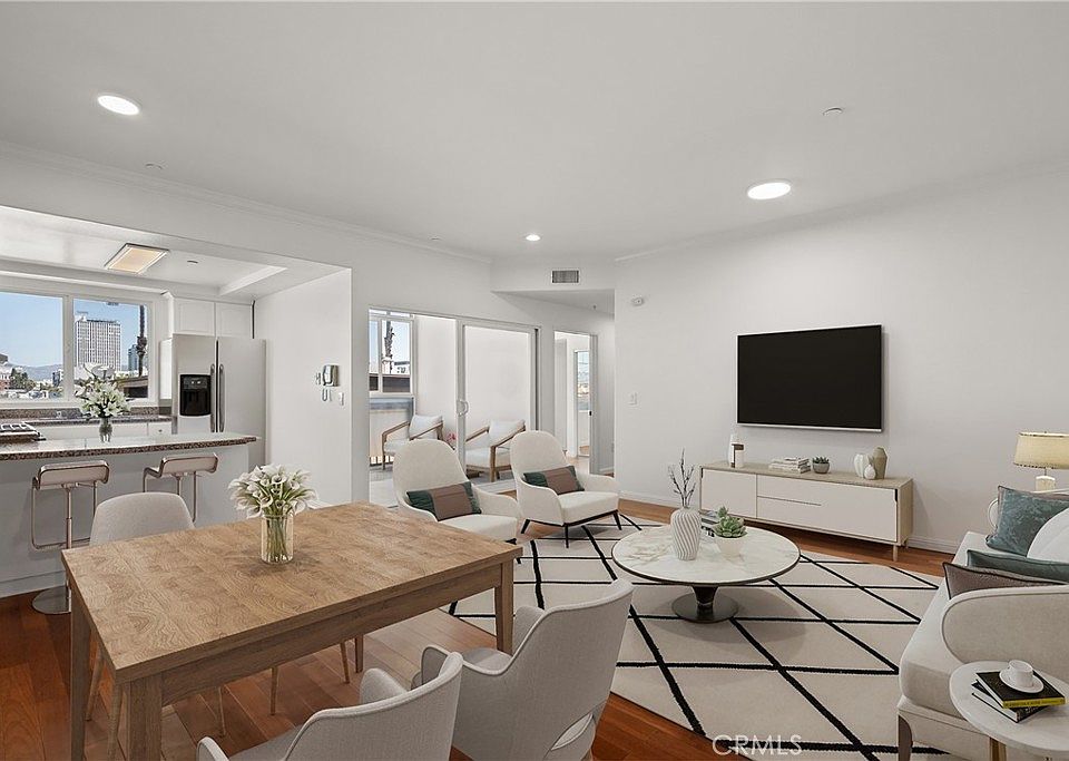 1st image of 949 S Manhattan Pl APT 203