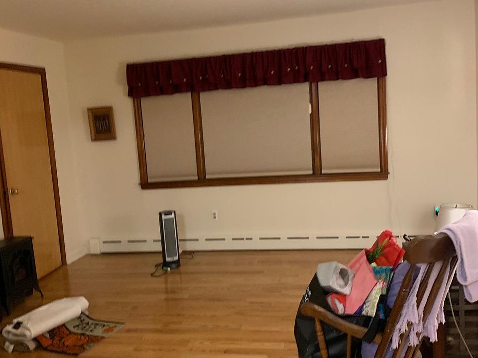 2nd image of 68 Jackson Ave