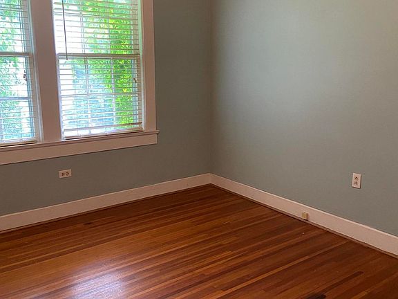 4th image of 126 Wilson Ave
