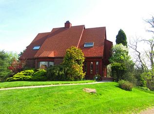 92 Green Meadow Ct, Pittsburgh, PA 15239