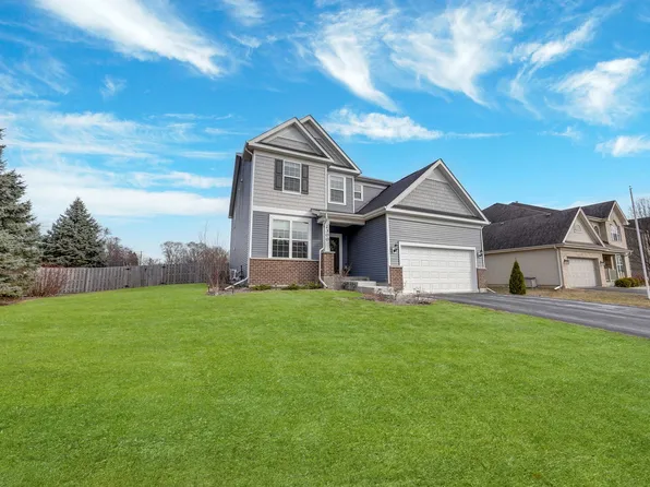 2300 Fen View Cir, Island Lake, IL 60042