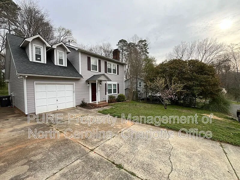 Building Photo - 7409 Lockmont Dr