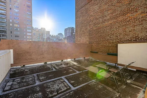 Rented by Compass | media 20