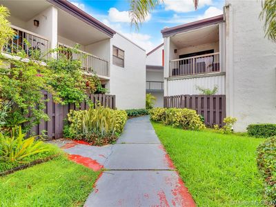 9441 Fontainebleau Blvd APT 111, Miami, FL, 33172