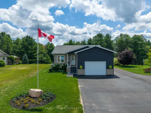 16 Williams Dr, Bancroft, ON K0L 1C0