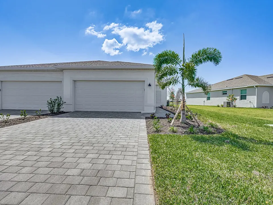8769 Saint Kitts Cir
