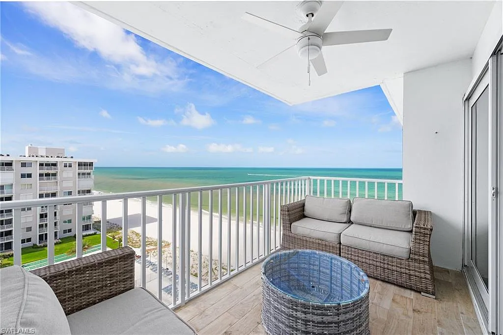 2 bed, 2.0 bath, 1200 sqft, $18,000 — Photo 2