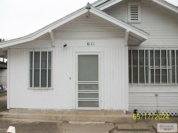 2nd image of 611 W Saint Francis St