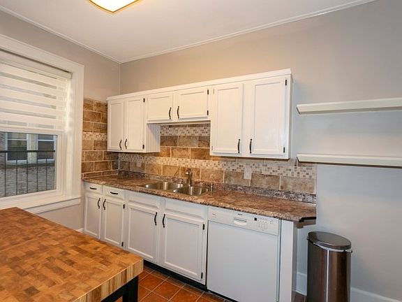 3rd image of 14 Forest St APT 205
