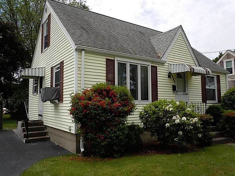 2nd image of 192 Thatcher St