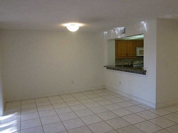 5th image of 8740 NW 40th St #B304