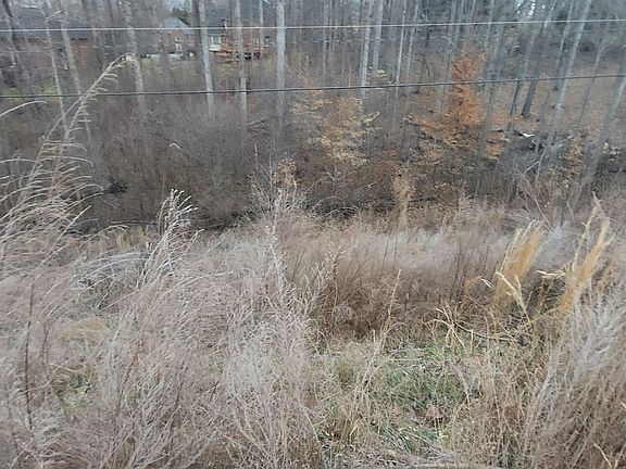 2nd image of 70 Gerry Dr