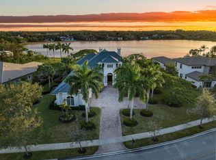 3111 Lake Ridge Ln, Fort Lauderdale, FL 33332