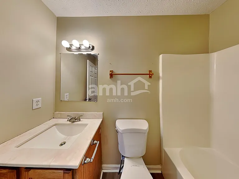 7057 Bennell Dr — Photo 15