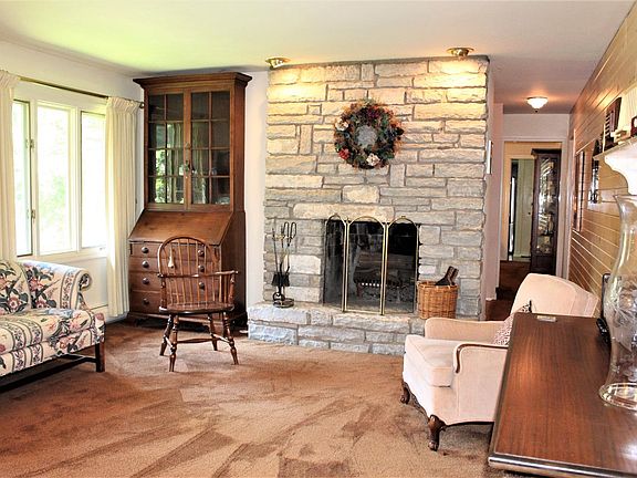 2nd image of 6105 Crittenden Dr