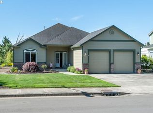 530 E 17th Cir, La Center, WA 98629