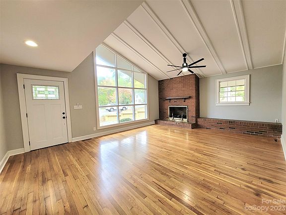 5th image of 106 Burke Dr