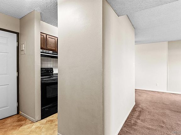 3rd image of 50 E Highline Circle #102