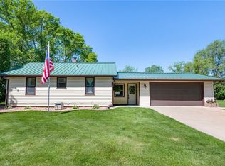 215 E Slocumb St, Rice Lake, WI 54868