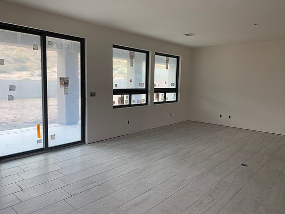 4th image of 2851 Enclave Dr