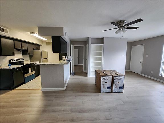 5th image of 12905 Woodforest Blvd APT 103