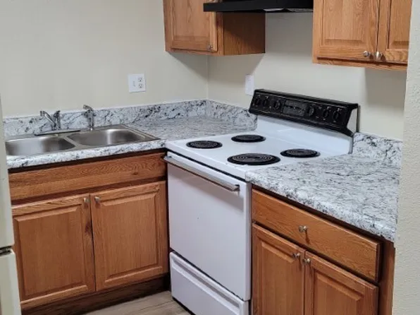 2682 N 43rd Ave #26D, Phoenix, AZ 85009