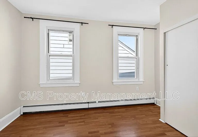 49 Welland Ave #2 — Photo 12