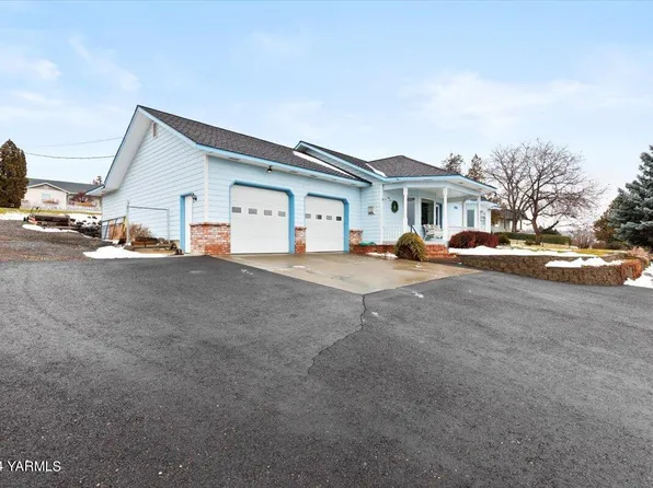 4303 Hillcrest Dr, Yakima, WA 98901