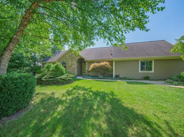 1335 Silo Ridge Dr, Ann Arbor, MI 48108