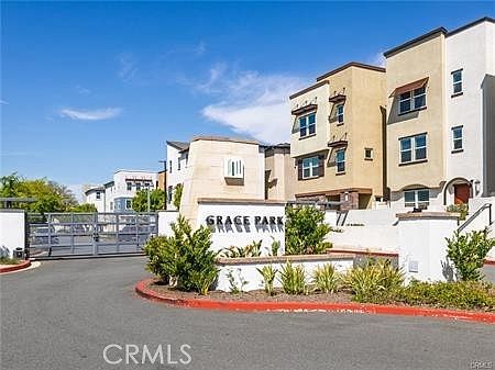 2nd image of 533 Daniel Freeman Cir