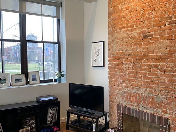4th image of 1207 Elm St #1