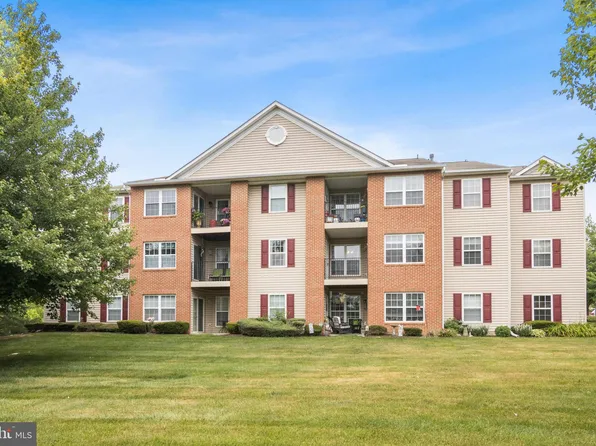 3830 Normandy Dr APT 2B, Hampstead, MD 21074