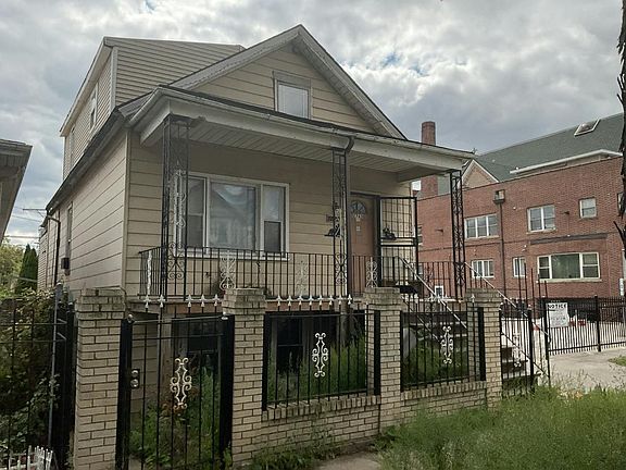 3rd image of 2743 W 38th Pl