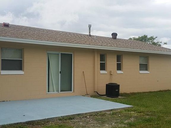 3rd image of 420 Brittany Cir