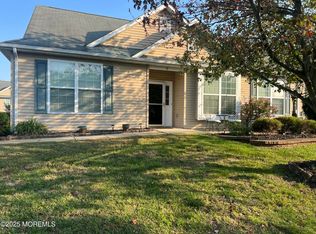 30 Winkle Ct, Whiting, NJ 08759