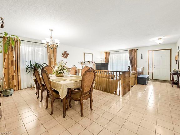 3rd image of 115 1st Rd W