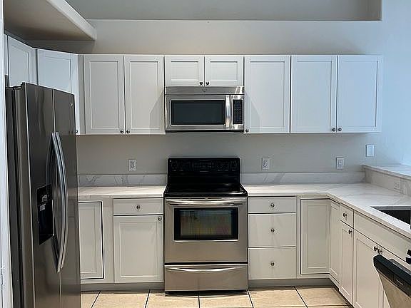2nd image of 9024 Shaddock Rd W