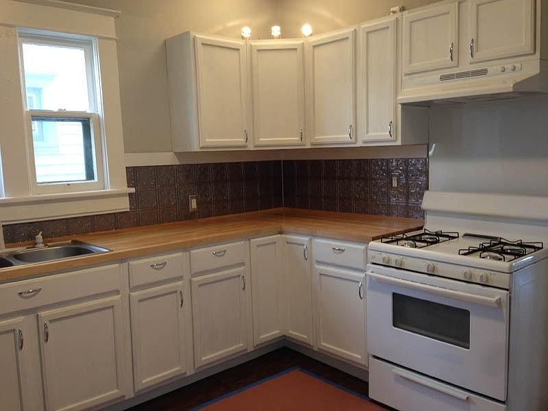 1st image of 713 N Saint Louis Blvd